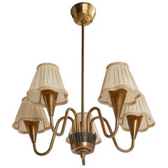 Schwedischer Designer, Kronleuchter, Messing, Metall, Stoff, Schweden, 1940er Jahre