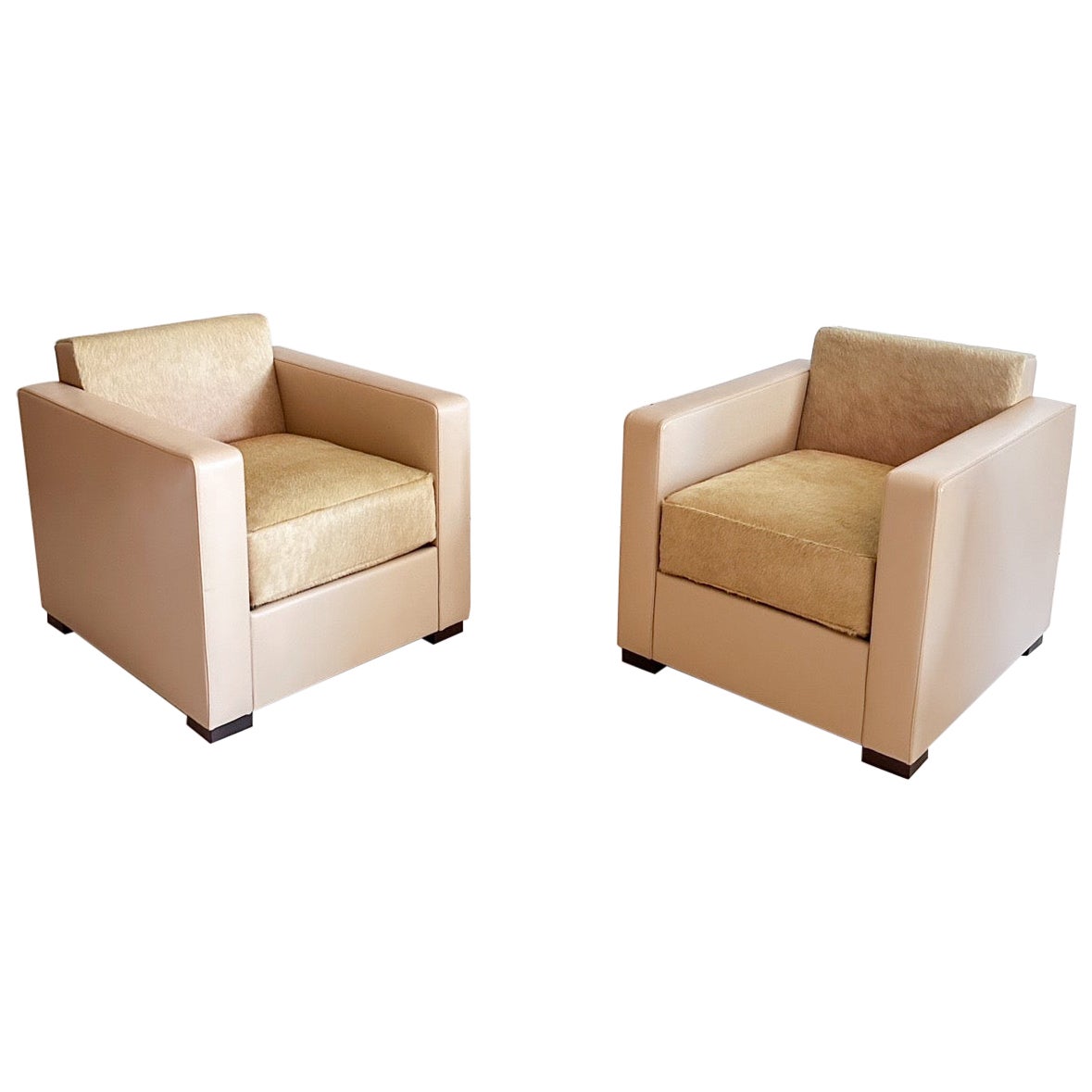 Pair of Poltrona Frau Linea a Armchairs in Cow Hide For Sale