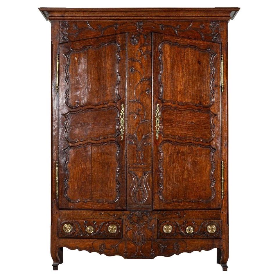 Grande armoire en Oak français du 18ème siècle