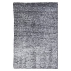 The Moderns Collective Tapis de soie gris personnalisé par Apadana