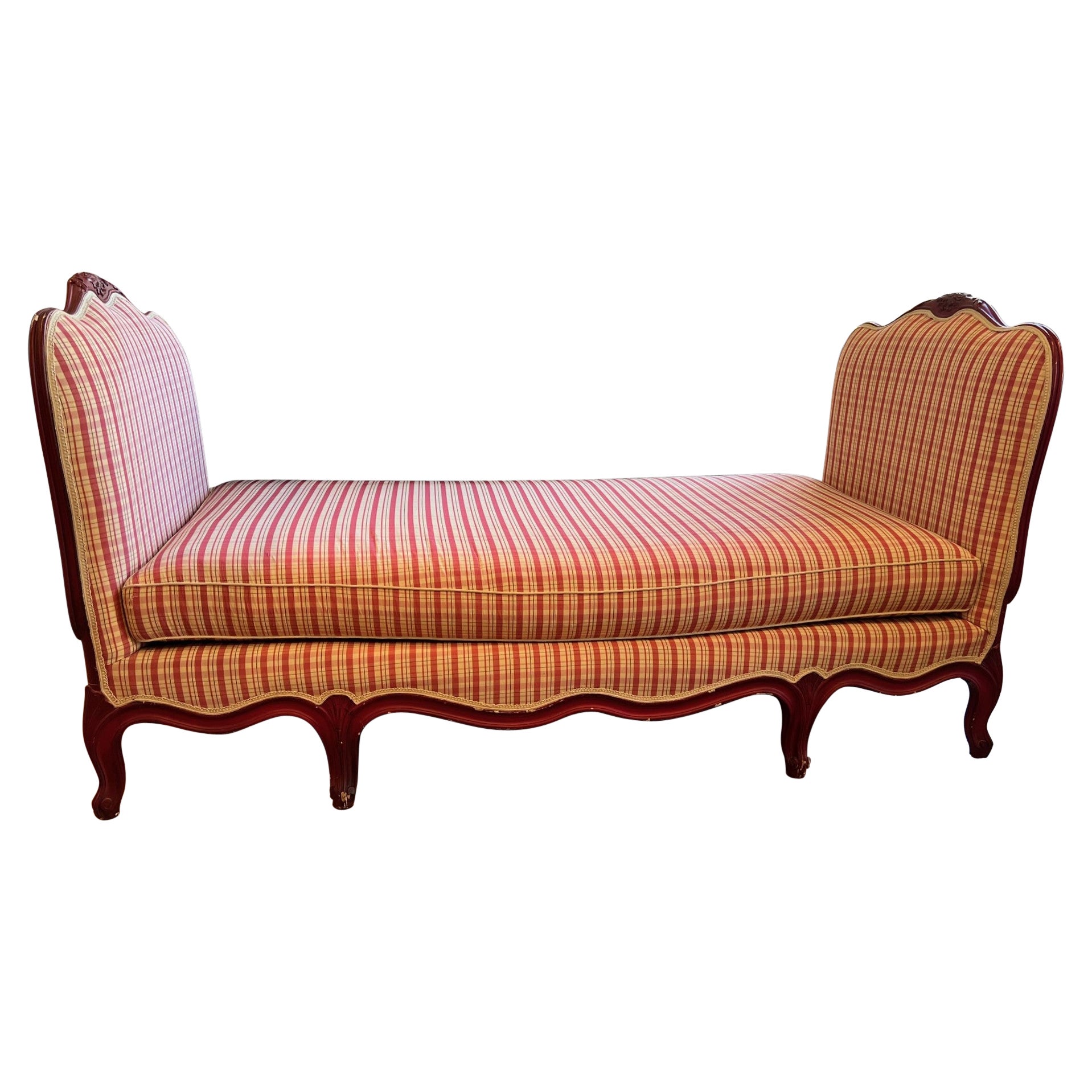 What is considered vintage fabric?