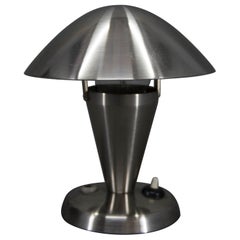 Bauhaus  Lampada da tavolo "Fungo" in nichel, Cecoslovacchia, anni '30