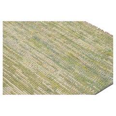 Rug & Kilim's Custom Textural Rug Design in Green Tones and Striae (tapis texturé personnalisé dans les tons verts et les rayures)