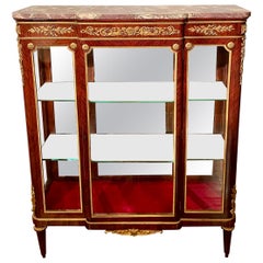 Antique vitrine française Louis XVI montée sur marbre et bronze doré, vers 1875