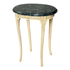 20. Jahrhundert Louis XV Stil Creme gemalt Marmorplatte geschnitzt ovalen Beistelltisch