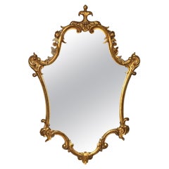 Antike Louis XIV Stil Giltwood Shield Form Spiegel mit Foliate Elemente C1930