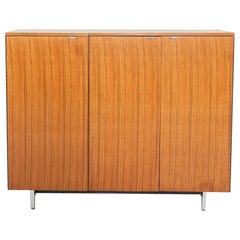 Années 1950 George Nelson for Herman Miller Cabinet Series Three-Door Cabinet Bar (bar à trois portes)