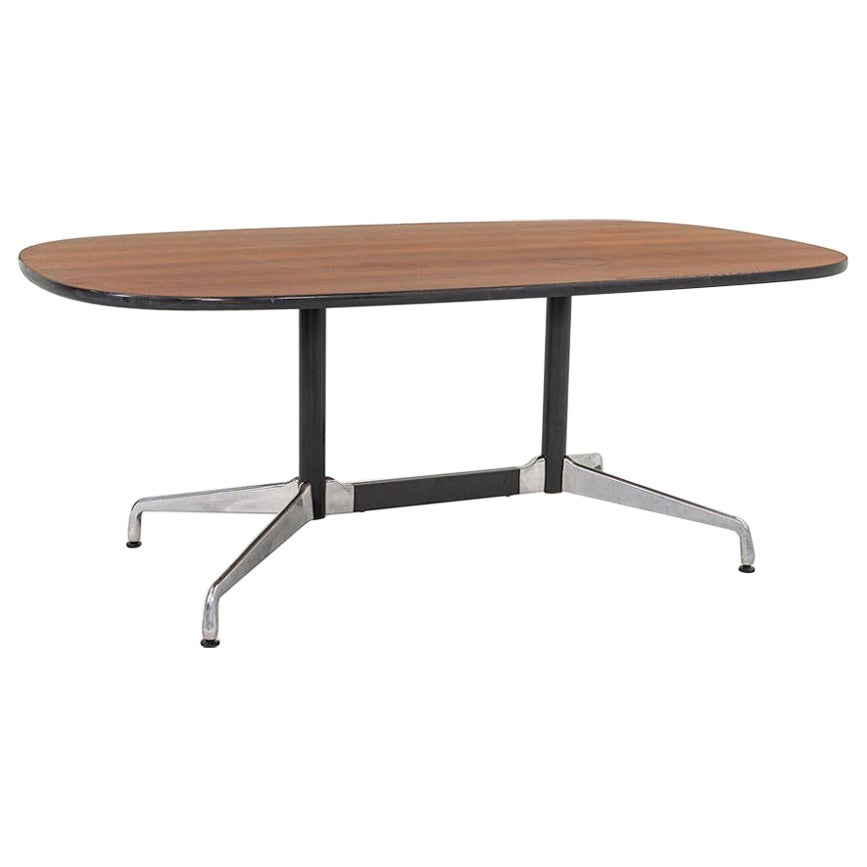 Table de conférence Eames Oval Segmented ET151 Herman Miller des années 1980, 42 x 72 en vente