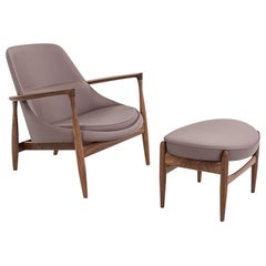 Chaise longue et pouf Elizabeth de Ib Kofod Larsen pour Audo Copenhagen, 2023