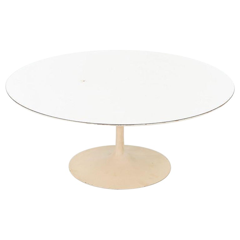 1974 Eero Saarinen für Knoll 36 Zoll Runder Couchtisch aus weißem Laminat