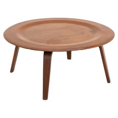 C. 1947 Eames Evans Herman Miller CTW Round Wood Coffee Table in Walnut