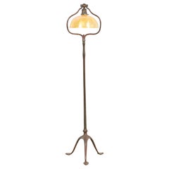 Tiffany Studios Bronze Harp Lampadaire avec abat-jour en verre favrile de Damascene