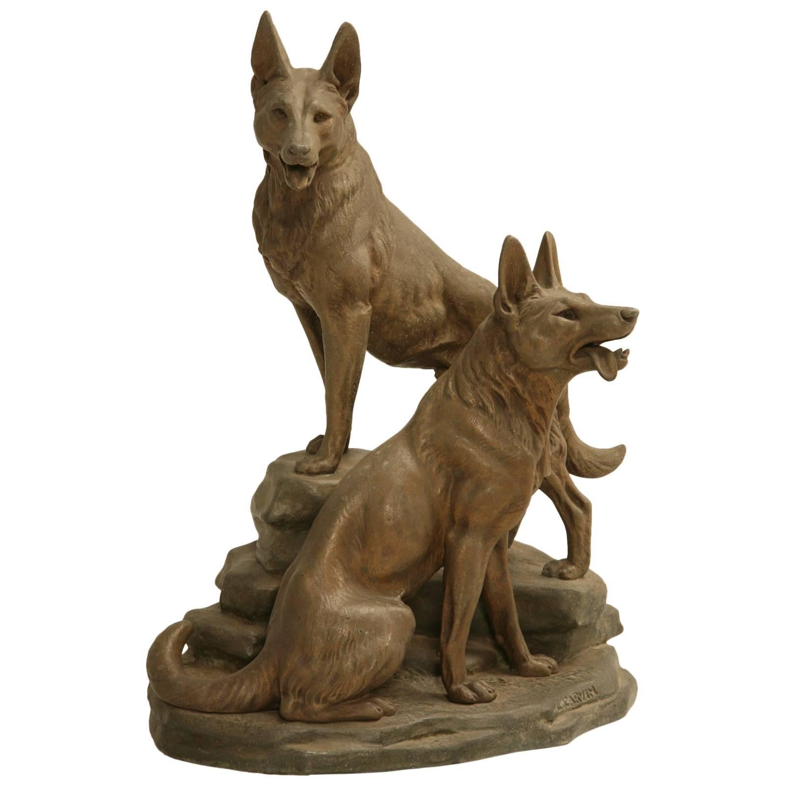 Sculpture allemande d'un chien de berger par Louis-Albert Carvin