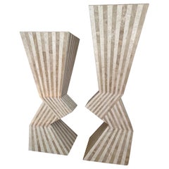 Marquis Collection of Beverly Hills Zig Zag Pedestal de Travertino - Pareja