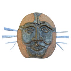 Escultura de máscara de cerámica para colgar en la pared de Robert M. Hardy, California, hacia 1979