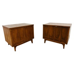 Mid-Century Modern Broyhill Brasilia Walnut Nightstands - Set of 2