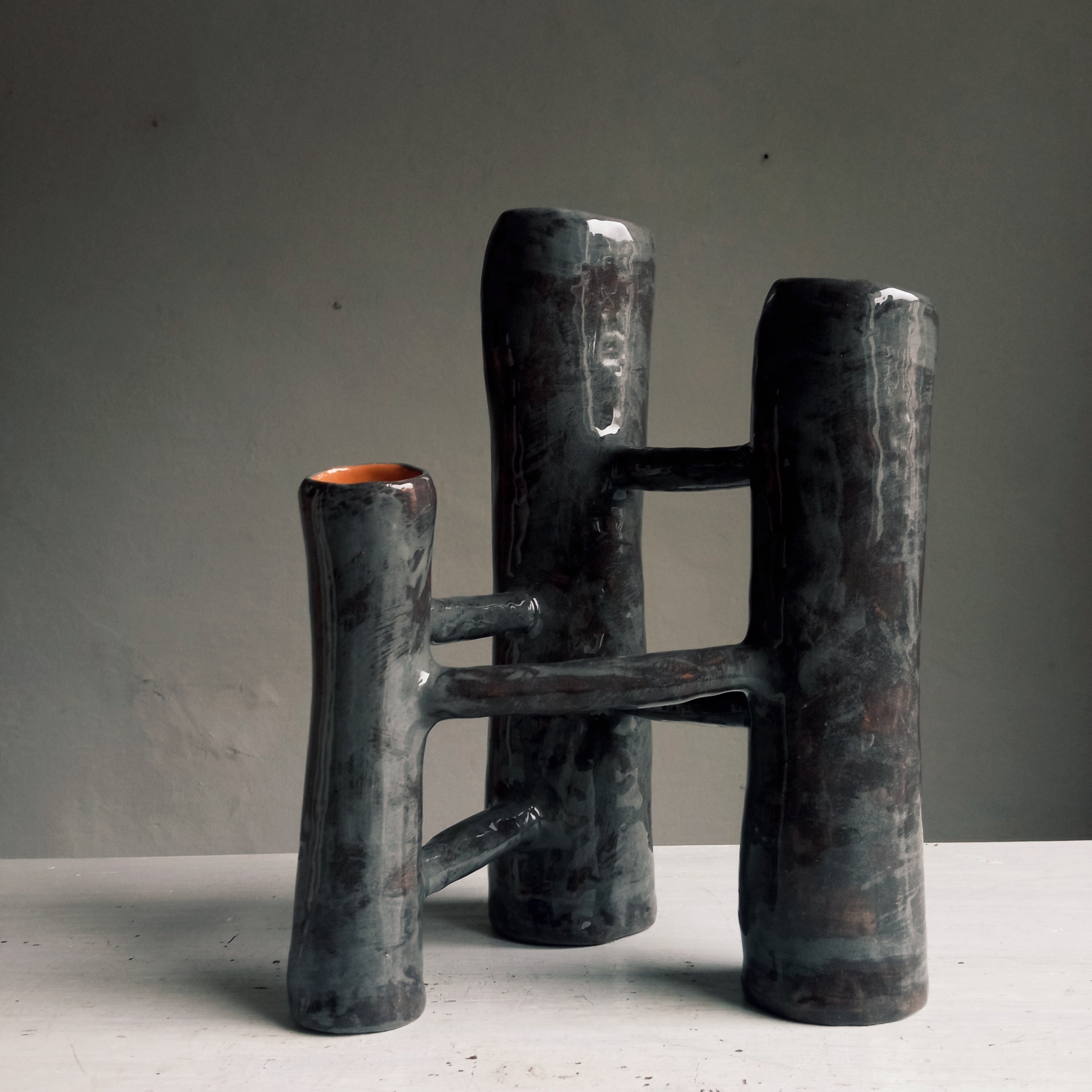 Vasi Comunicanti 3 elements GREY in ceramic XXI Century by Chiara Berta Artist