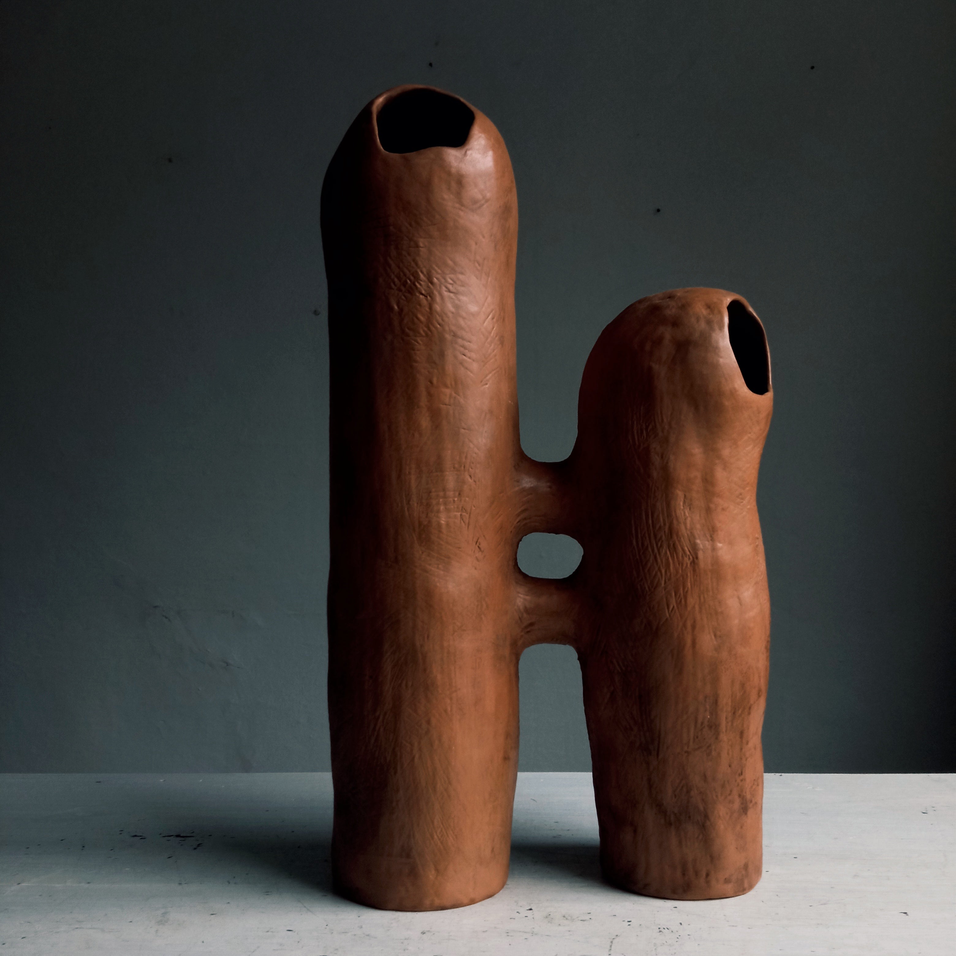 Communicating Vases 2 elements BROWN in XXI Century terracotta by Chiara Berta