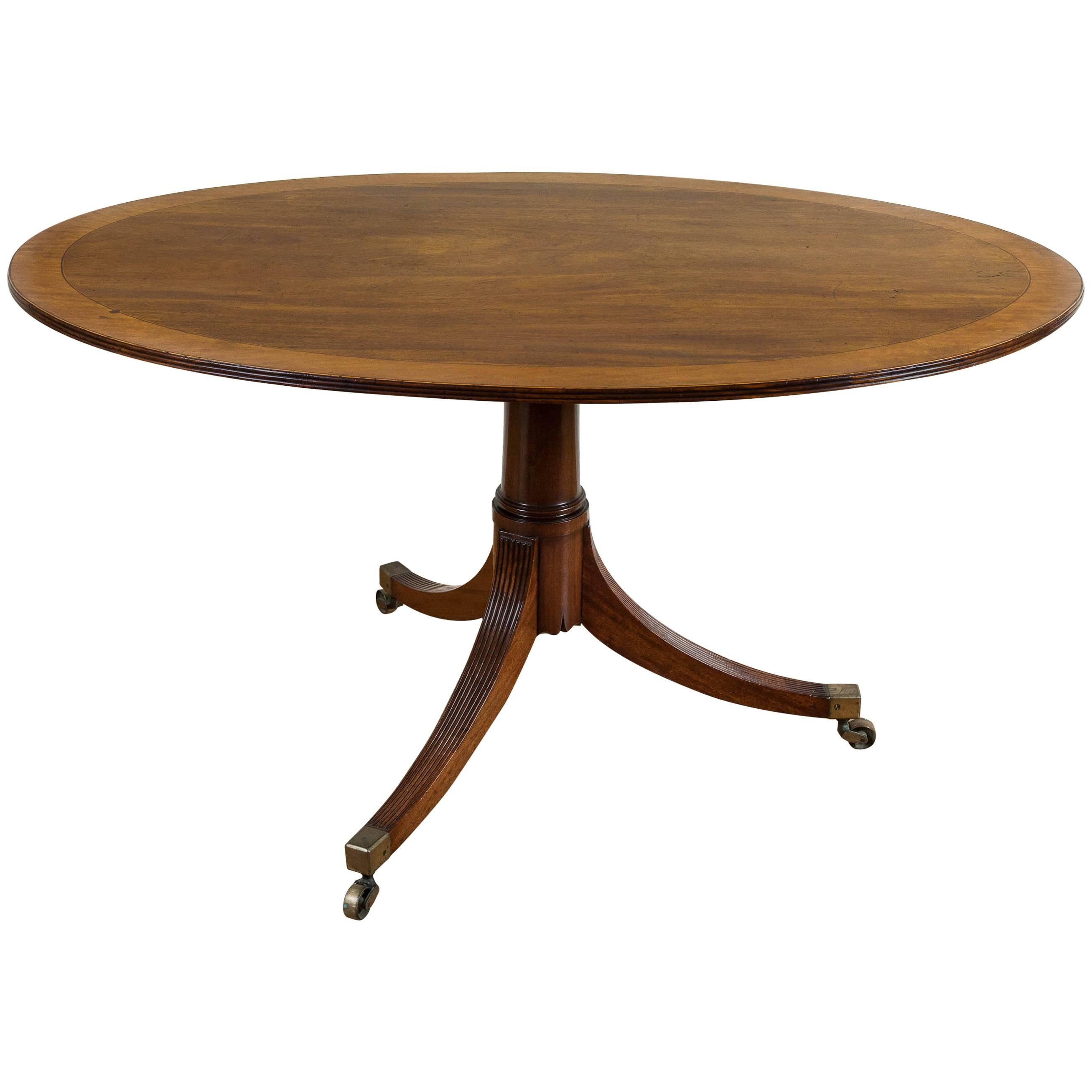 18th century George III Mahogany and satinwood Breakfast Table on tripod base For Sale