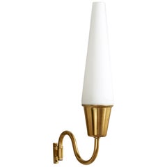 Schwedische Designerin, Wandleuchte, Messing, Glas, Schweden, 1940er Jahre