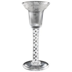 Copa de vino georgiana opaca de vástago retorcido con cuenco superior grabado c1760