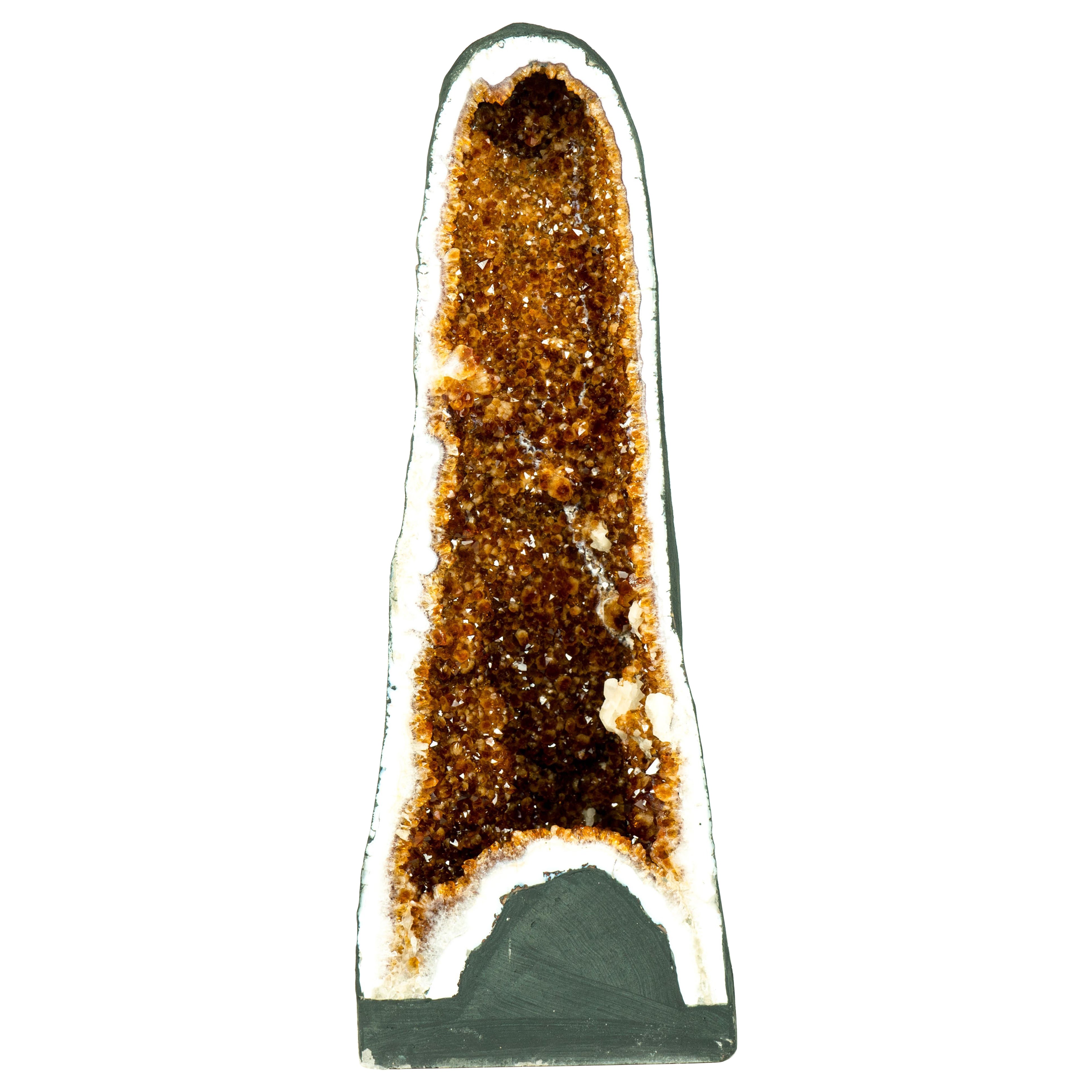 Grande cathédrale géode sculpturale avec citrine Madère de Madeira de haute qualité