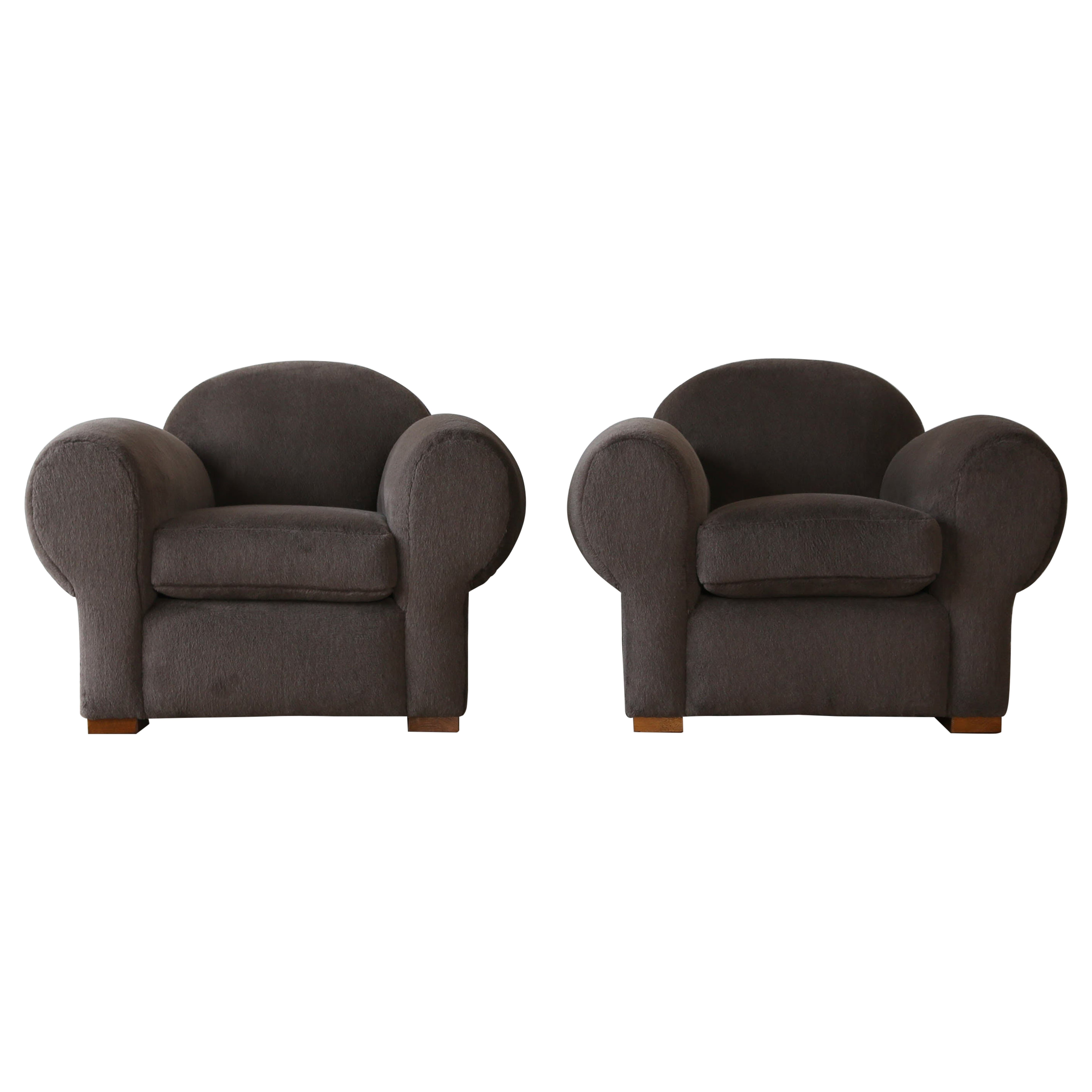 Superb Pair of Club Chairs, Upholstered in Pure Taupe Alpaca