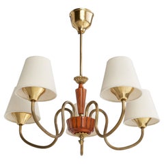 Lustre de designer suédois, bois, laiton, tissu, Suède, années 1940