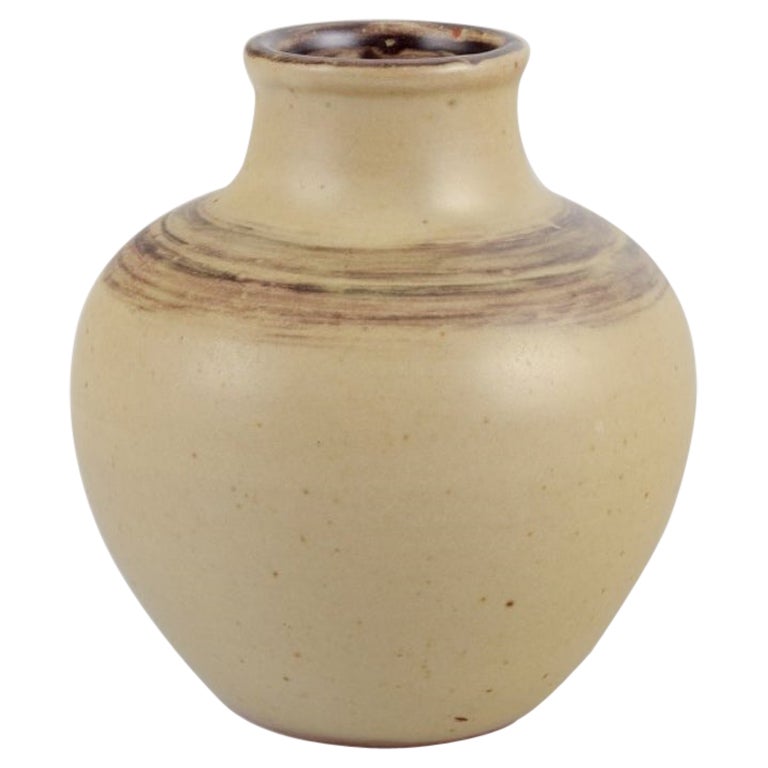 Carl Halier / Patrick Nordström per Royal Copenhagen. Vaso in ceramica.