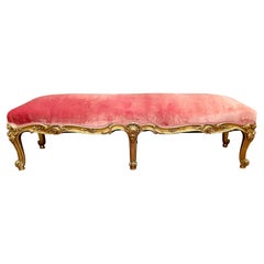 Ancienne banquette ou banc de style Régence française en bois sculpté avec feuilles d'or, vers 1880