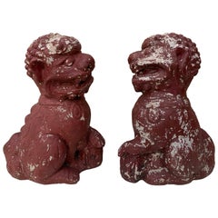 Pareja de estatuas antiguas de perro foo de jardín de piedra fundida chinoiserie