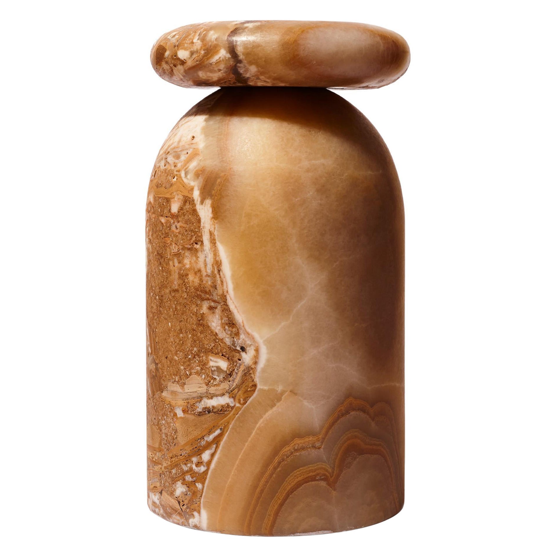 Tabouret Cult, table d'appoint sculpturale, marbre onyx mexicain conglomerate