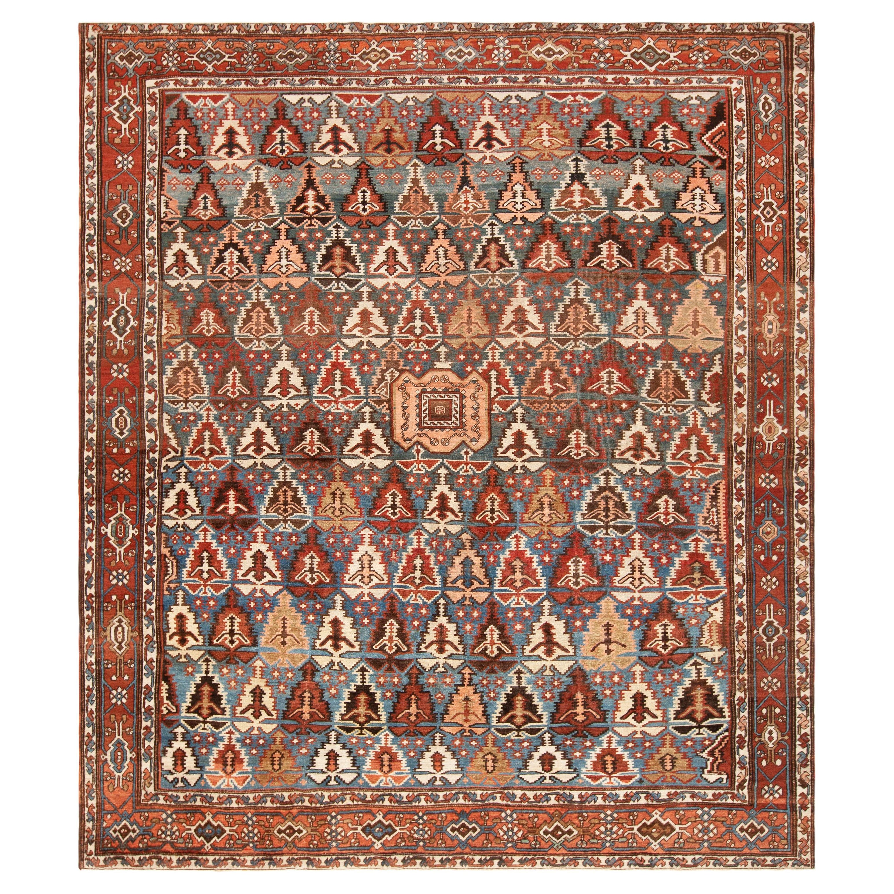 Collection Nazmiyal, tapis persan antique et tribal Bakshaish 10'2" x 11'7"