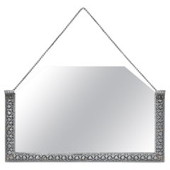 Petit Antique Mirror Français en métal repoussé, circa 1930