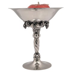 Georg Jensen, argento sterling, grande tazza/composta con motivo a grappolo d'uva #264A