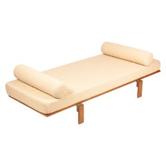 Seltenes minimalistisches Tagesbett von Georges Candilis & Anja Blomstedt, Frankreich 1969