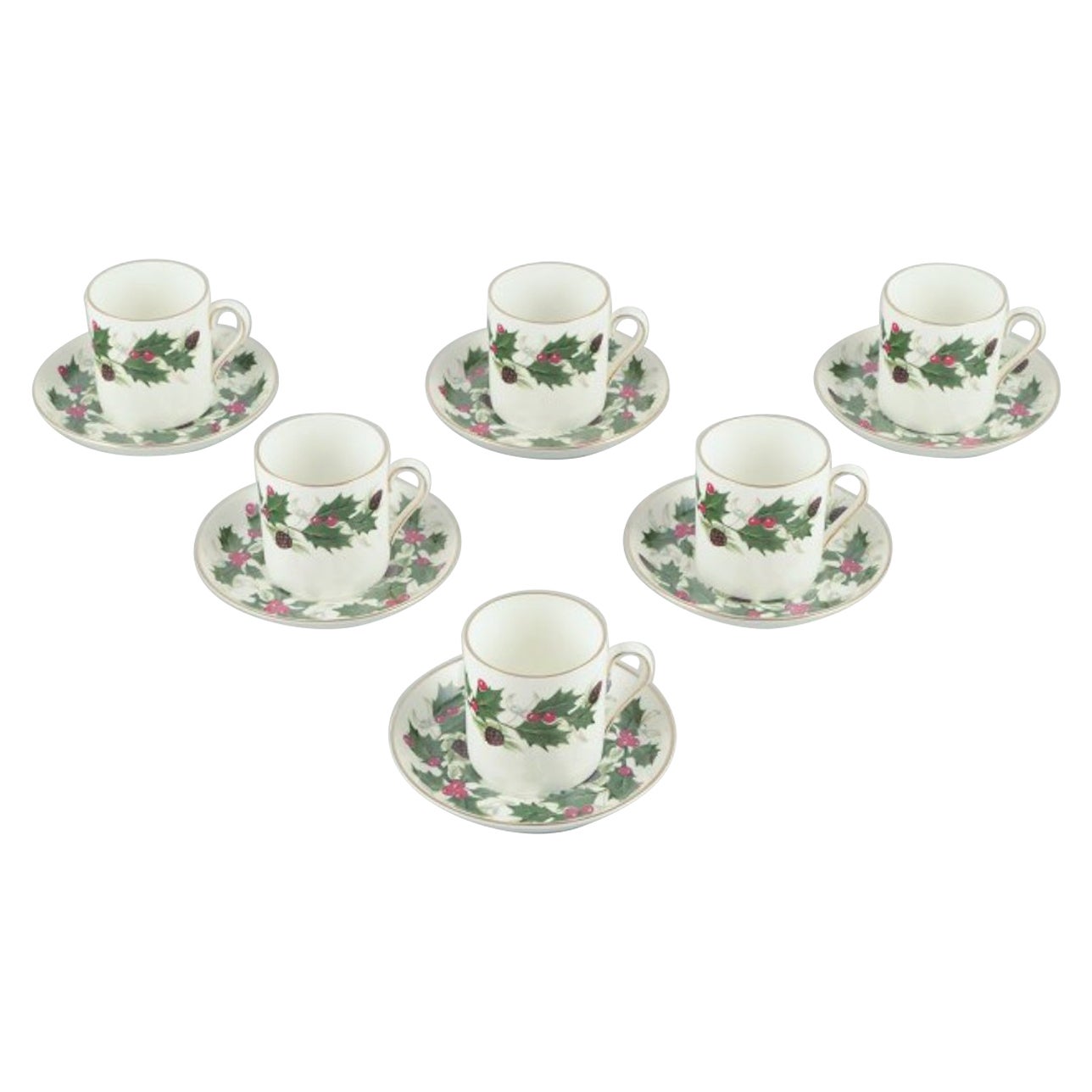 Royal Tuscan, Inglaterra. Juego de seis tazas y platillos. La serie "Noel".