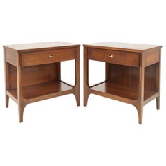 Paire de tables de nuit Broyhill Brasilia restaurées de manière experte