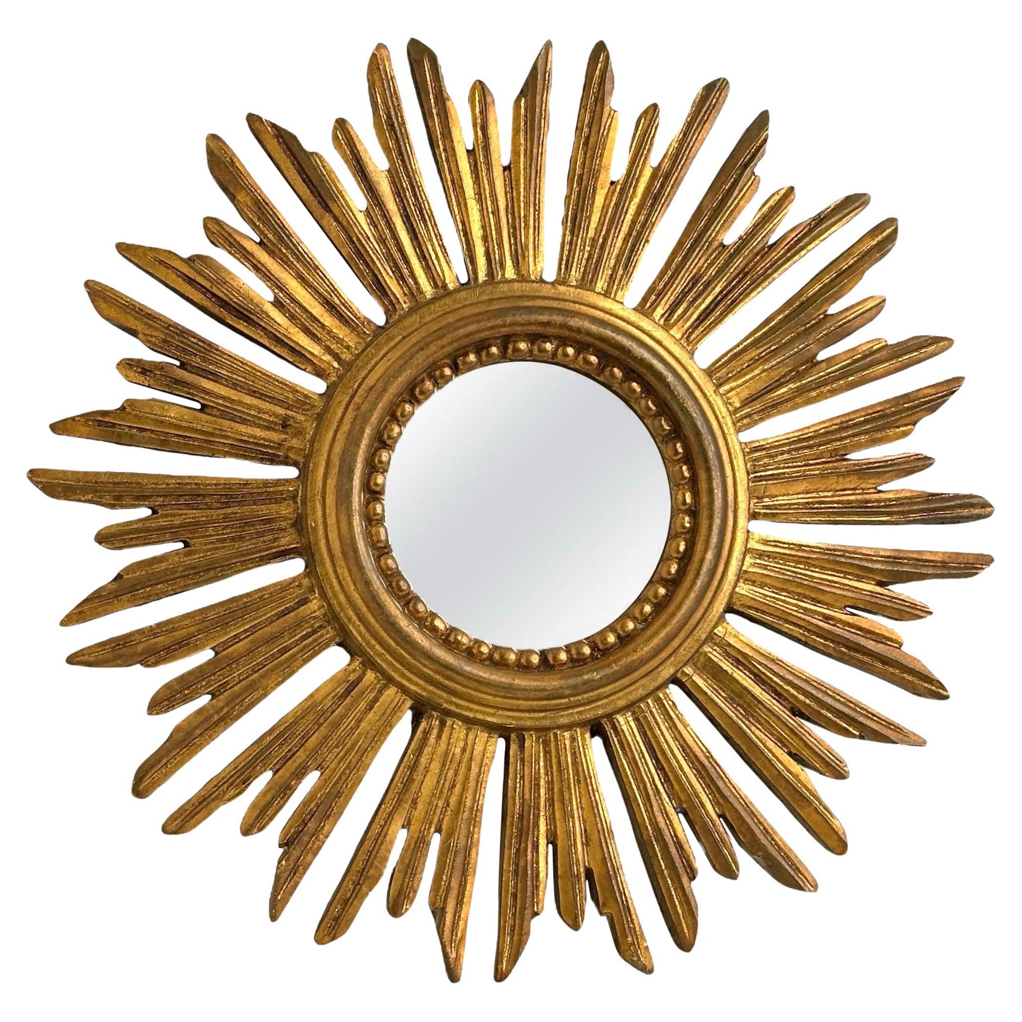 Schöner Petite Starburst Sunburst Vergoldeter Holzspiegel, Deutschland ca. 1950er Jahre