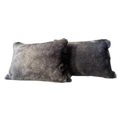 Paar Grau Melange Kunstpelz-Kissen Oblong Form