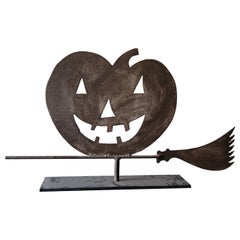 Jack O-Lantern on Witches Broom Weather Vane des années 1920