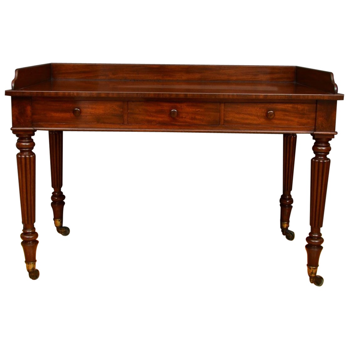 Where was Gillows furniture made?