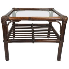 no 2 de 2: 1970s mid century SIDE TABLE mesa de centro bambú mimbre cristal
