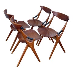 Ensemble de 4 chaises de salle à manger en teck Arne Hovmand-Olsen Modèle 7 pour Mogens Kold, Danemark