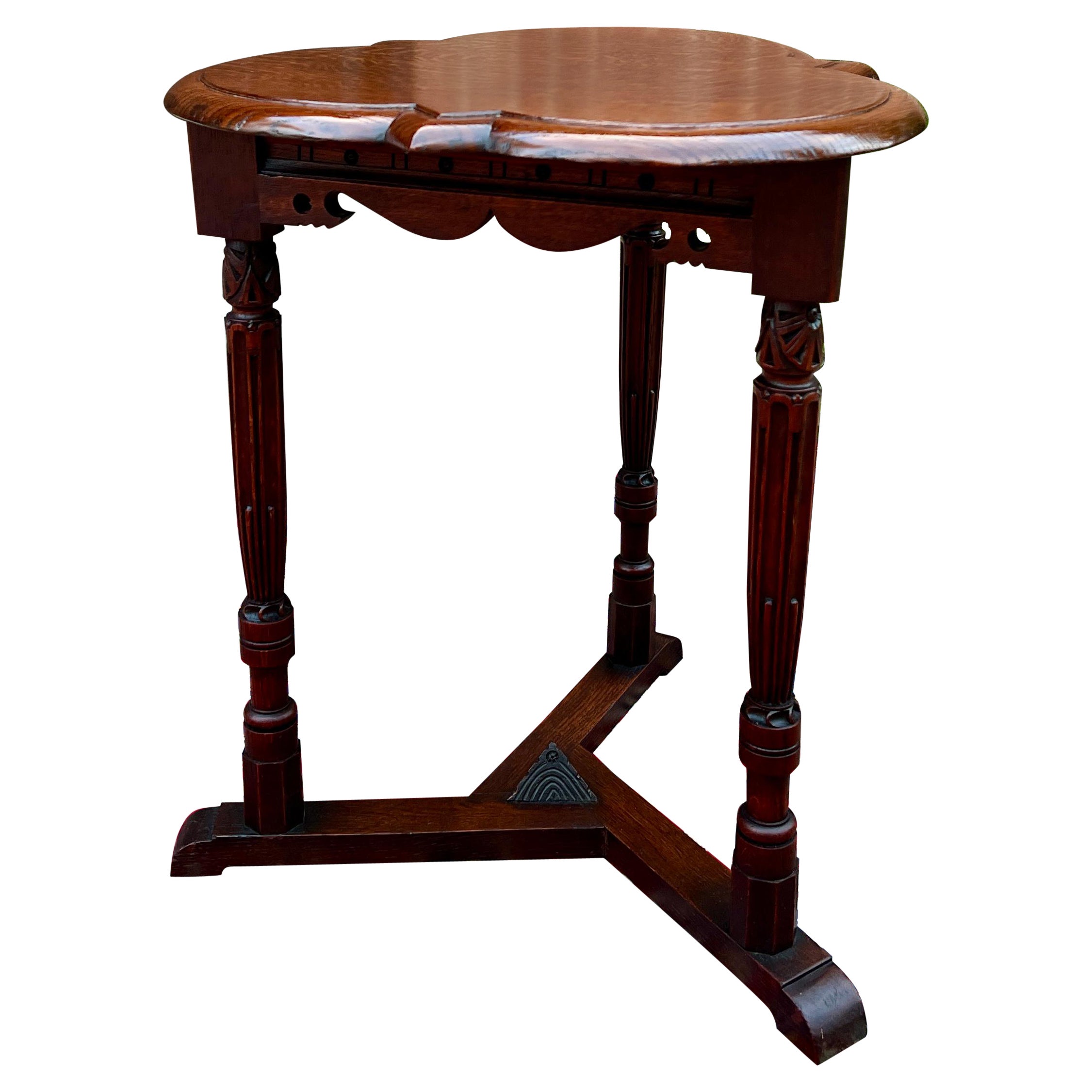 Antique English Clover Leaf End Table Side Table Accent Table Honey Tiger Oak