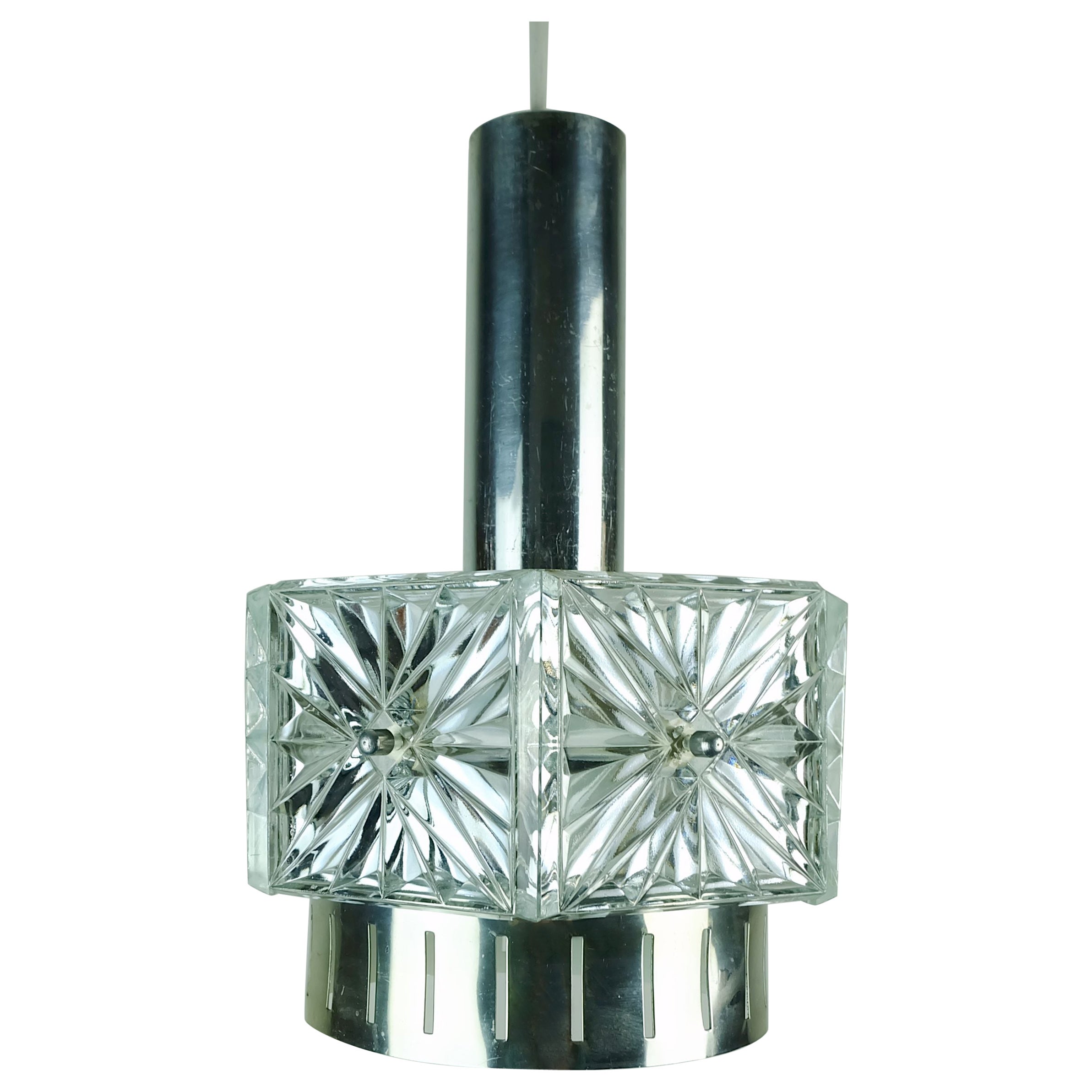 no. 2 di 2: Eleganza della metà del secolo scorso: LUCE A CIONDOLO in cristallo e metallo anni '60