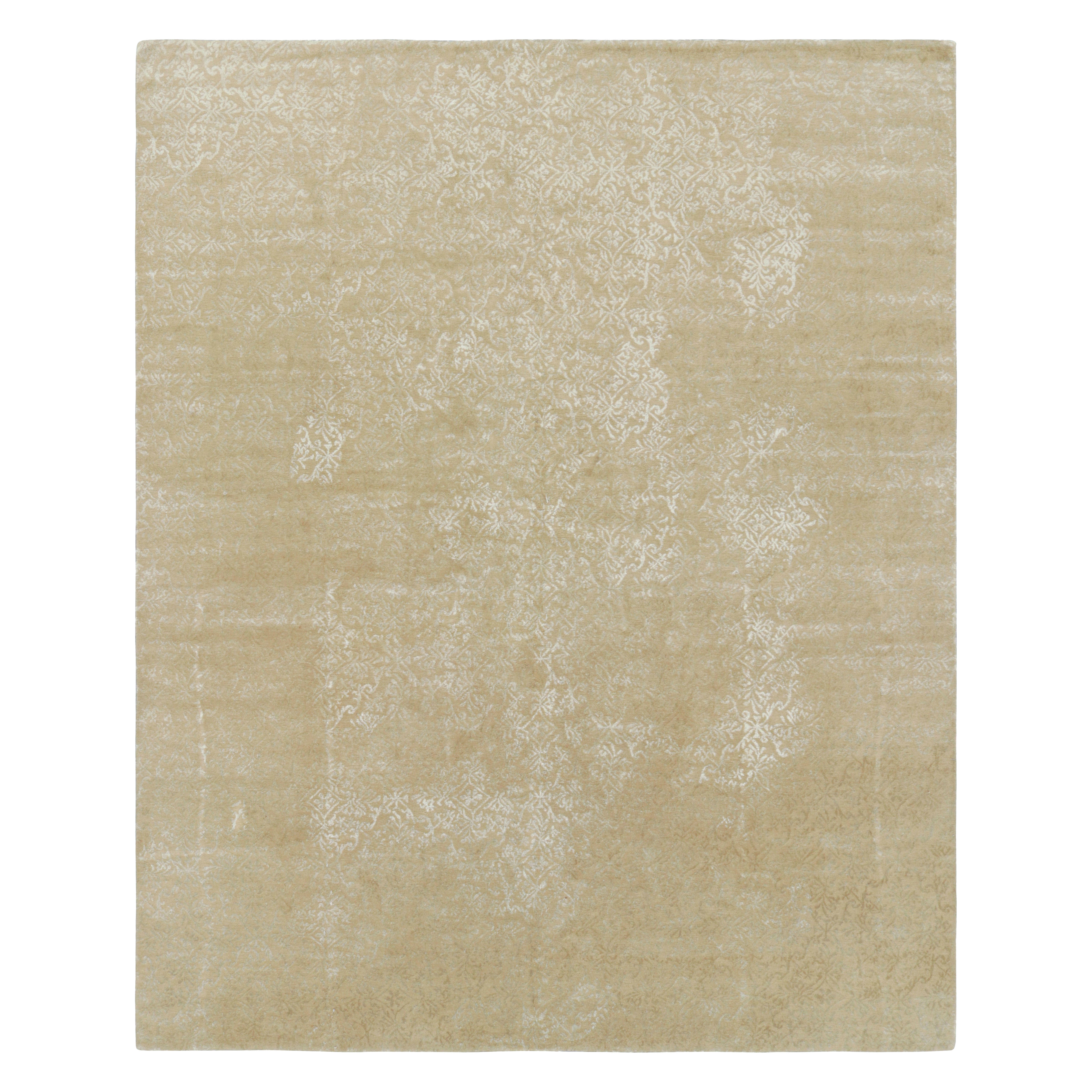 Rug & Kilim’s Spanish Style Rug in Gold with Floral Patterns “Cordoba”