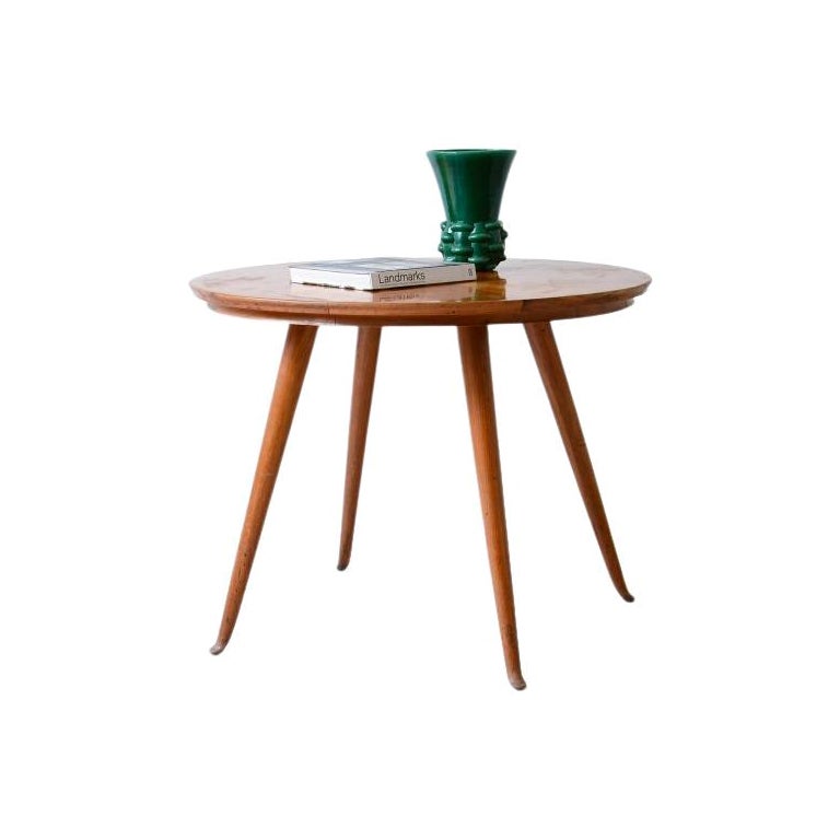 Guglielmo Ulrich, elegant cherry table with thin turned legs