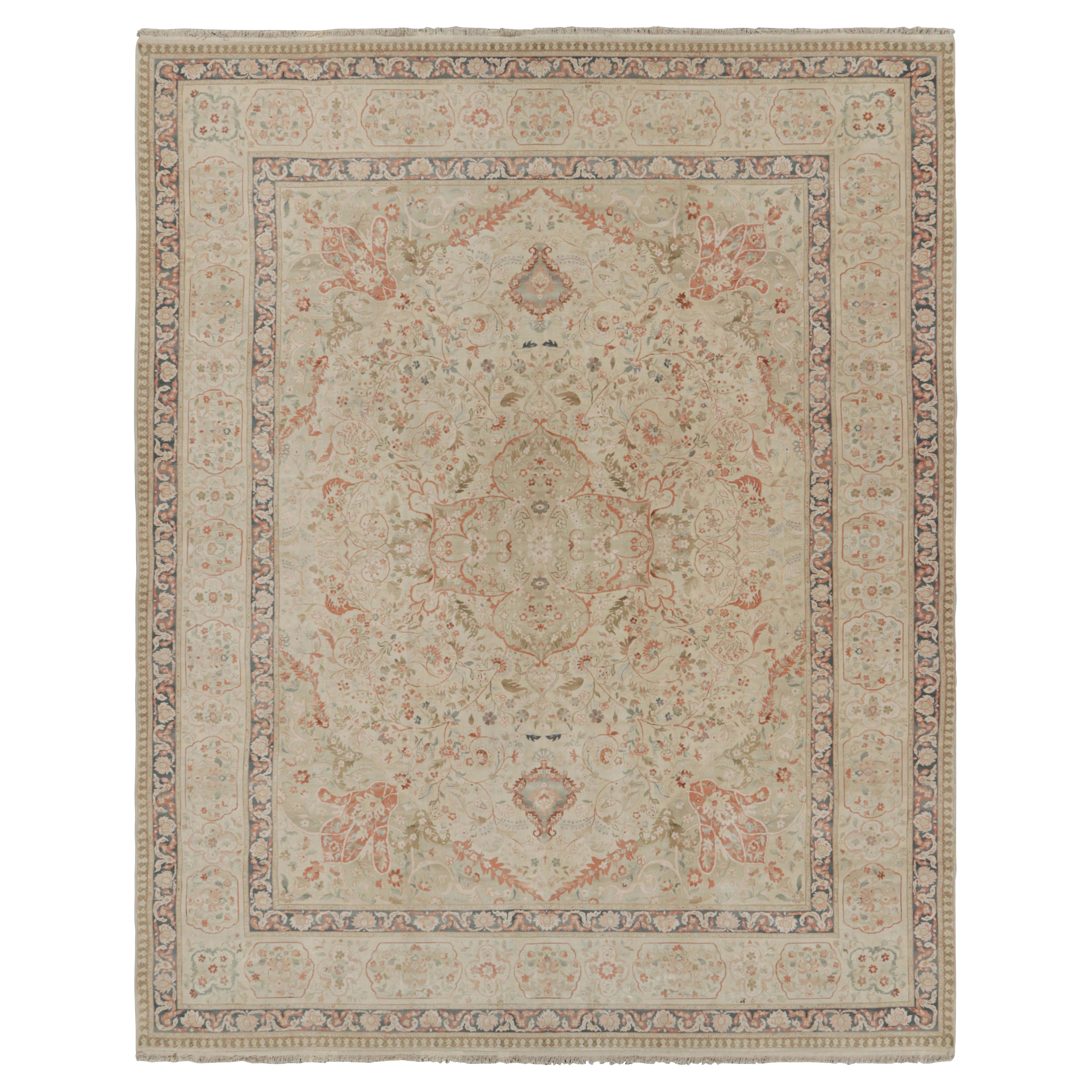 Rug & Kilim - Tappeto in stile Tabriz con motivi floreali in verde e rosa