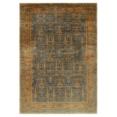 Alfombra antigua sobredimensionada estilo Shahrestan en azul con flores doradas  Rug & Kilim